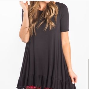 {4 for $20} A&D Black Ruffle Tunic small